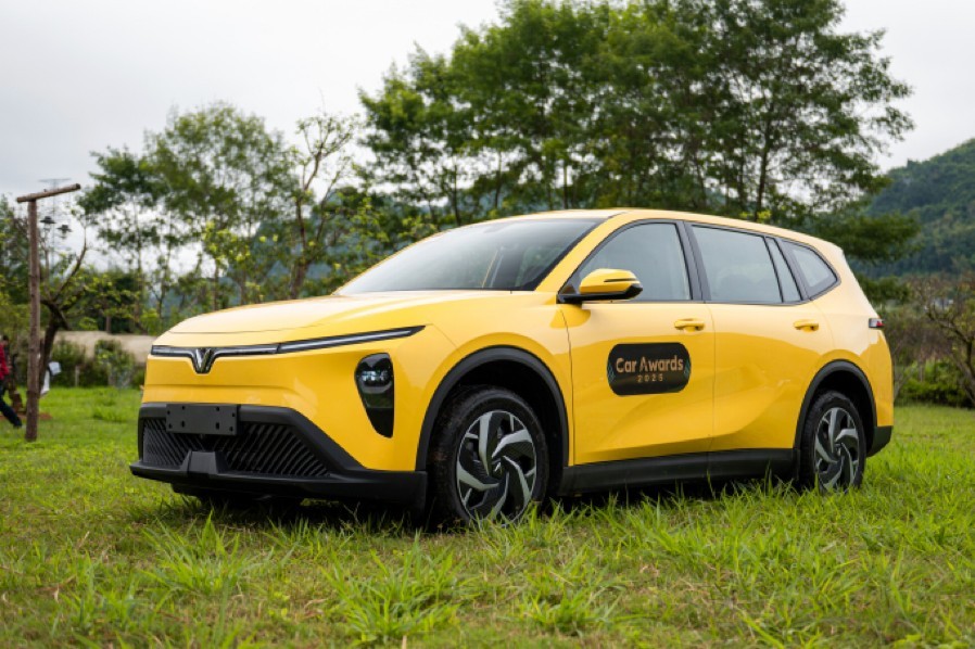 Doanh số ôtô tháng 11 bùng nổ